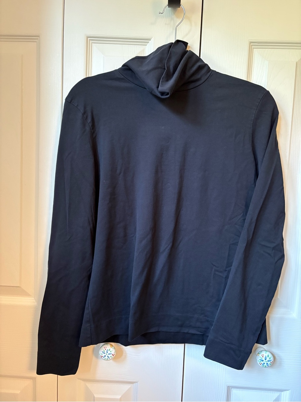Brooks Brothers women’s 96% cotton turtleneck - black